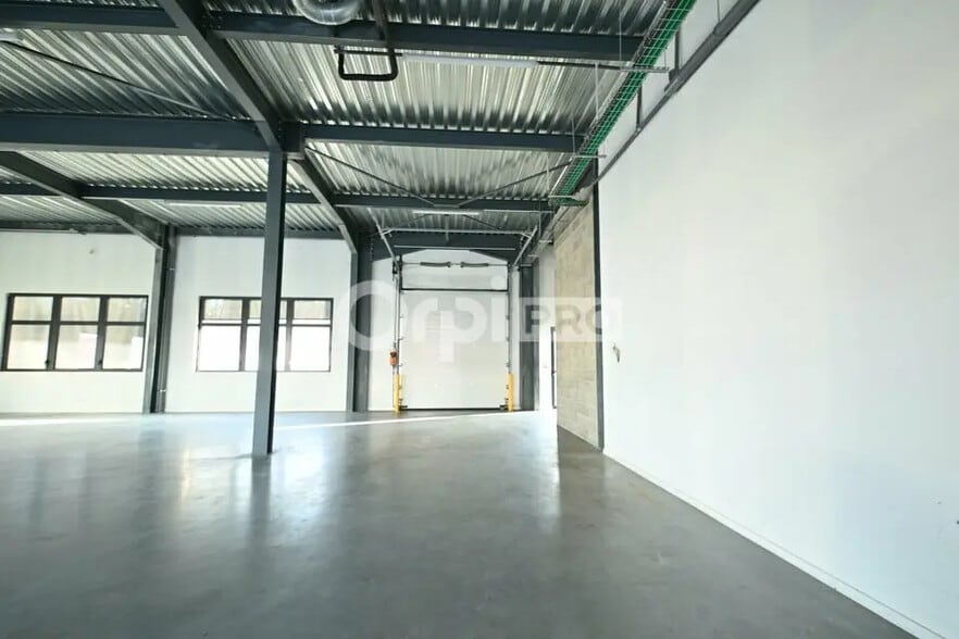 27 Chemin Des Peupliers, Dardilly à louer - Photo de l’immeuble – Image 1 sur 9