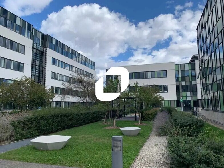 Bureau dans Lyon à louer - Photo de l’immeuble – Image 1 sur 26