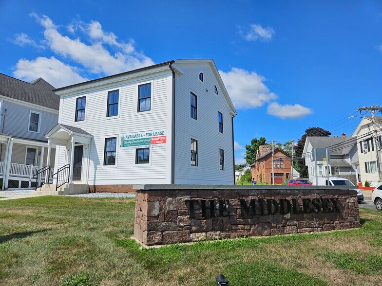 133 S Main St, Middletown, CT à louer - Photo de l’immeuble – Image 1 sur 2