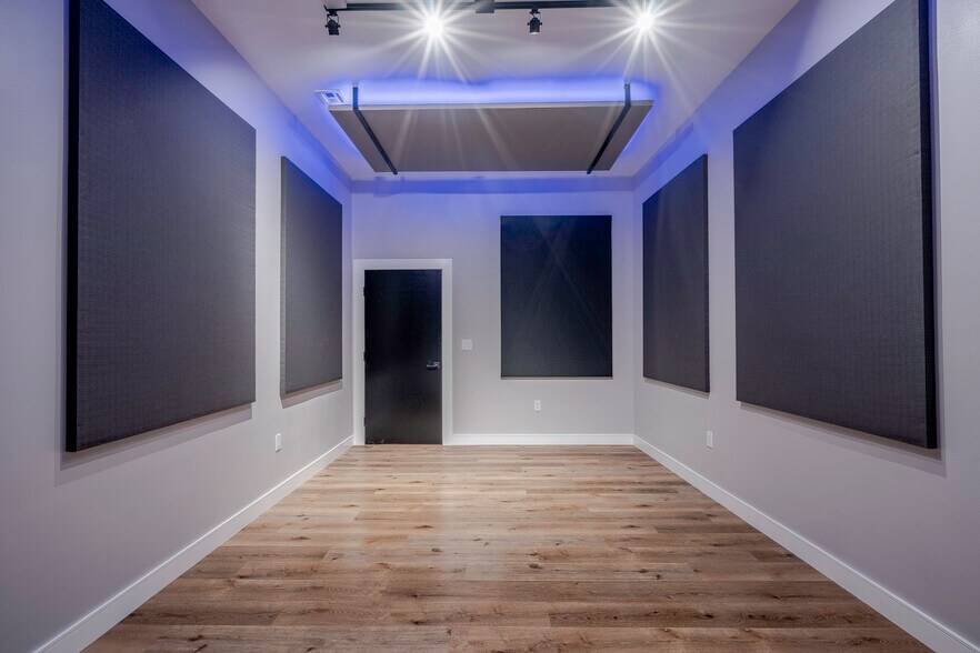 10440 Burbank Blvd, North Hollywood, CA à vendre - Photo de l’immeuble – Image 3 sur 29