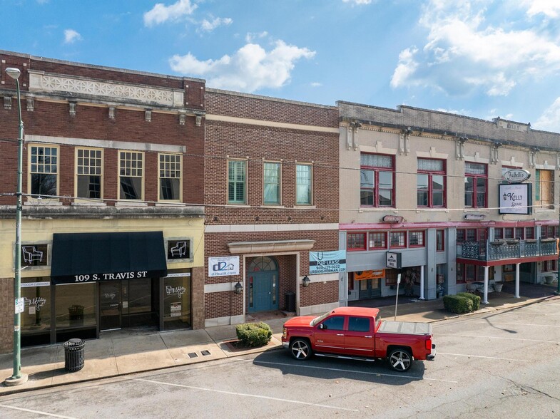 111 S Travis St, Sherman, TX à louer - Photo de l’immeuble – Image 2 sur 9