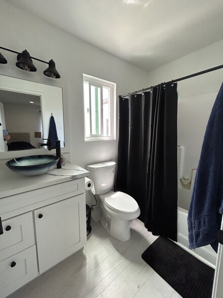 13121 Wilson St, Garden Grove, CA à vendre - Photo de l’immeuble – Image 3 sur 21