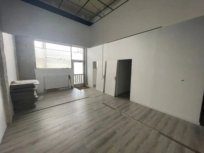 Plus de détails pour 19 Rue De Bonnel, Lyon - Local commercial à louer