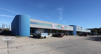 Plus de détails pour 7700 Pinemont Dr, Houston, TX - Local commercial à louer