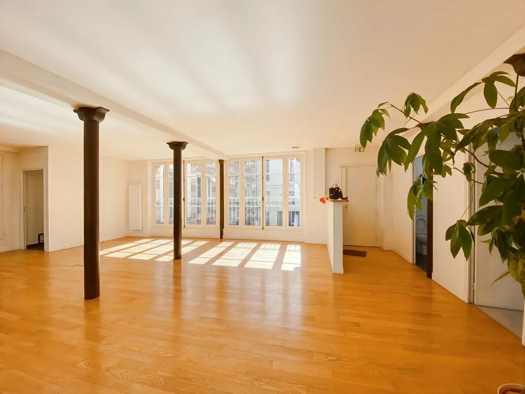 Bureau dans Paris à louer Photo de l’immeuble– Image 1 sur 10