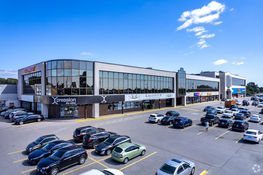1603-1615 Dundas St E, Whitby, ON à louer - Photo de l’immeuble – Image 1 sur 10
