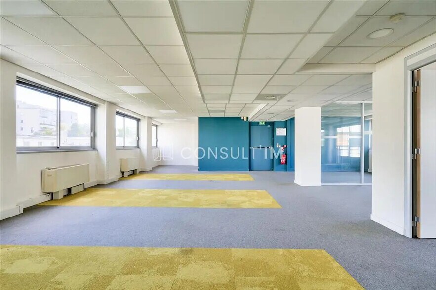 Bureau dans Boulogne-Billancourt à louer - Photo de l’immeuble – Image 3 sur 8
