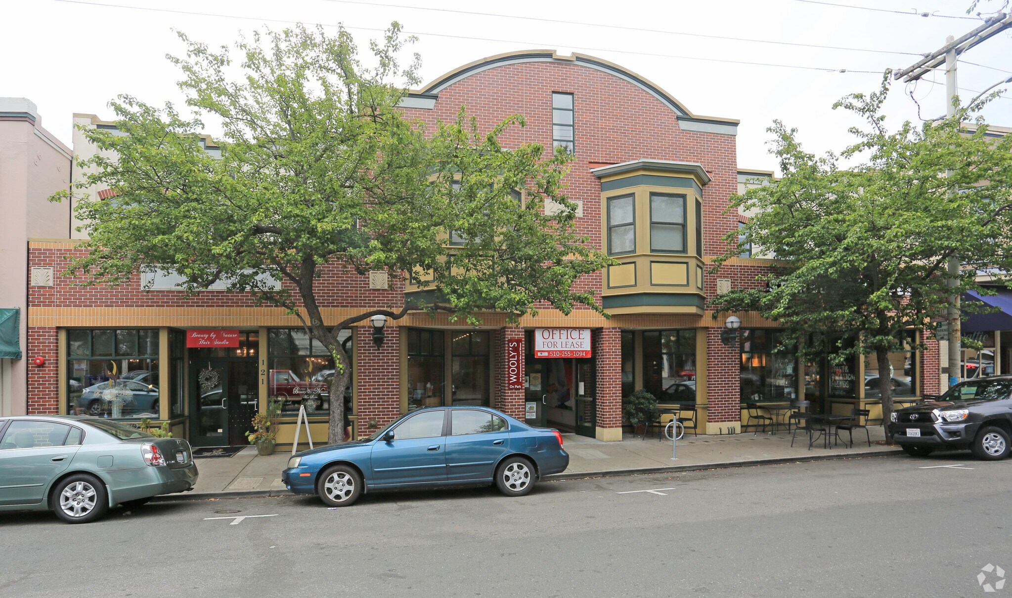 123-125 Park Pl, Richmond, CA à louer Photo principale– Image 1 sur 5