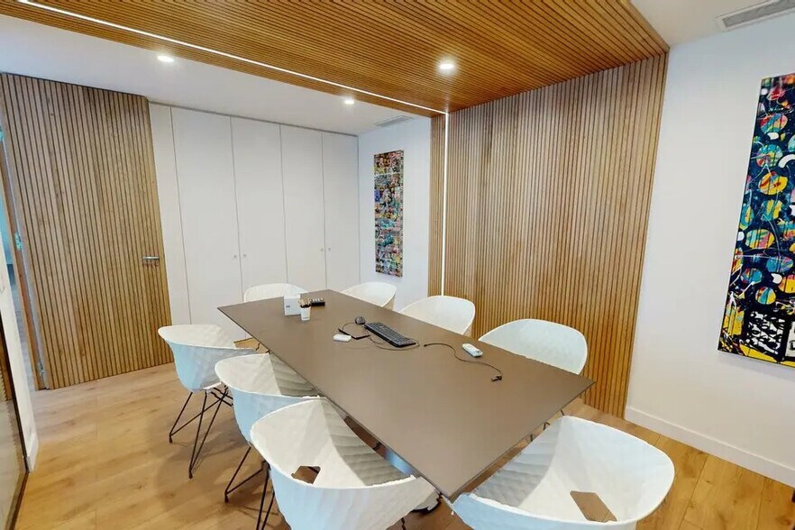 Bureau dans Villeneuve-Loubet à vendre - Photo de l’immeuble – Image 2 sur 6