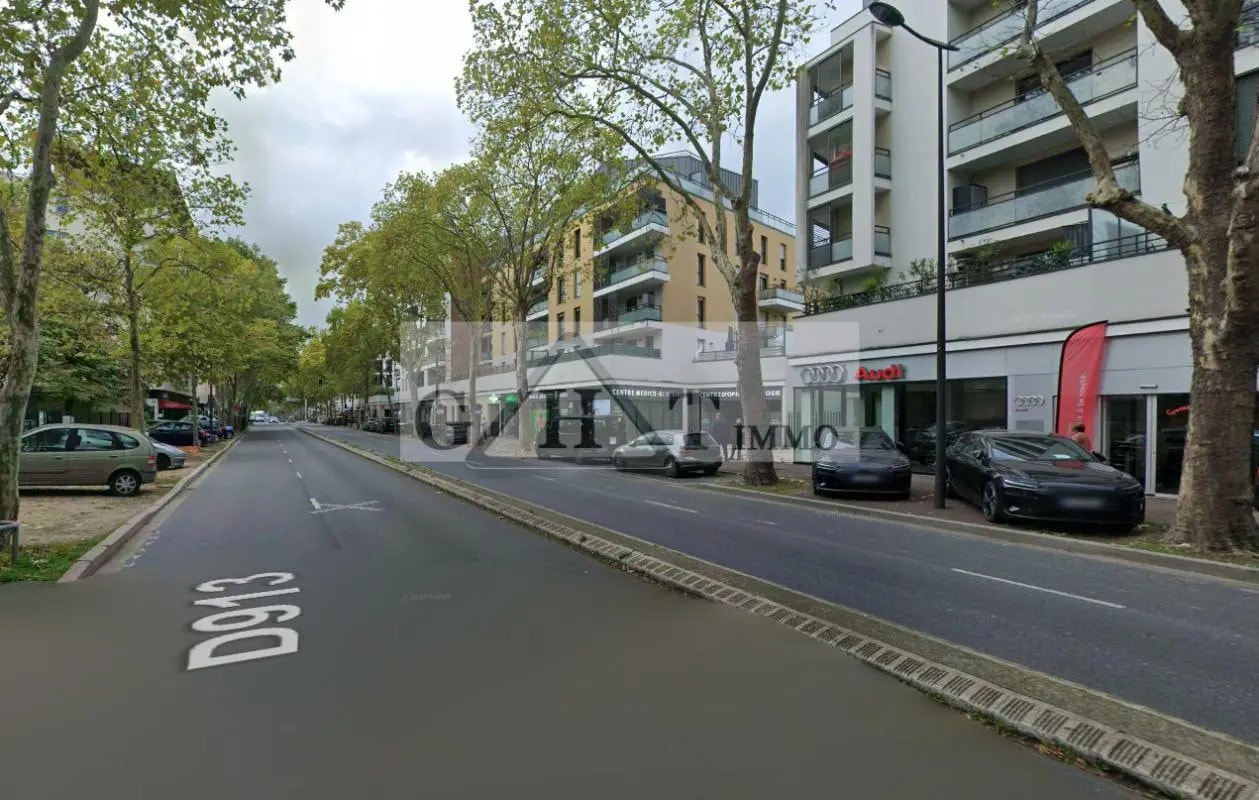 Local commercial dans Rueil-Malmaison à vendre Photo de l’immeuble– Image 1 sur 3