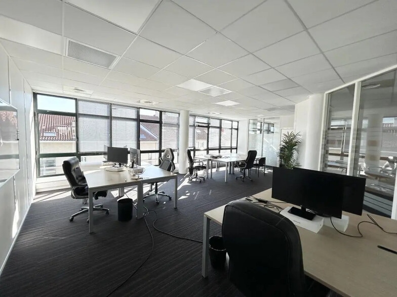 2 Avenue Lacassagne, Lyon à louer - Photo de l’immeuble – Image 2 sur 9