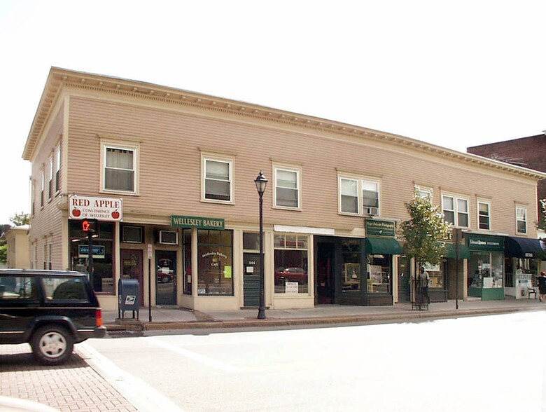 540-550 Washington St, Wellesley, MA à louer - Photo de l’immeuble – Image 2 sur 7