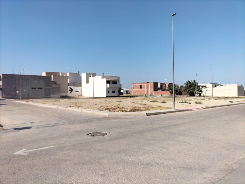 Terrain dans Cox, Alicante à vendre - Photo de l’immeuble – Image 3 sur 4