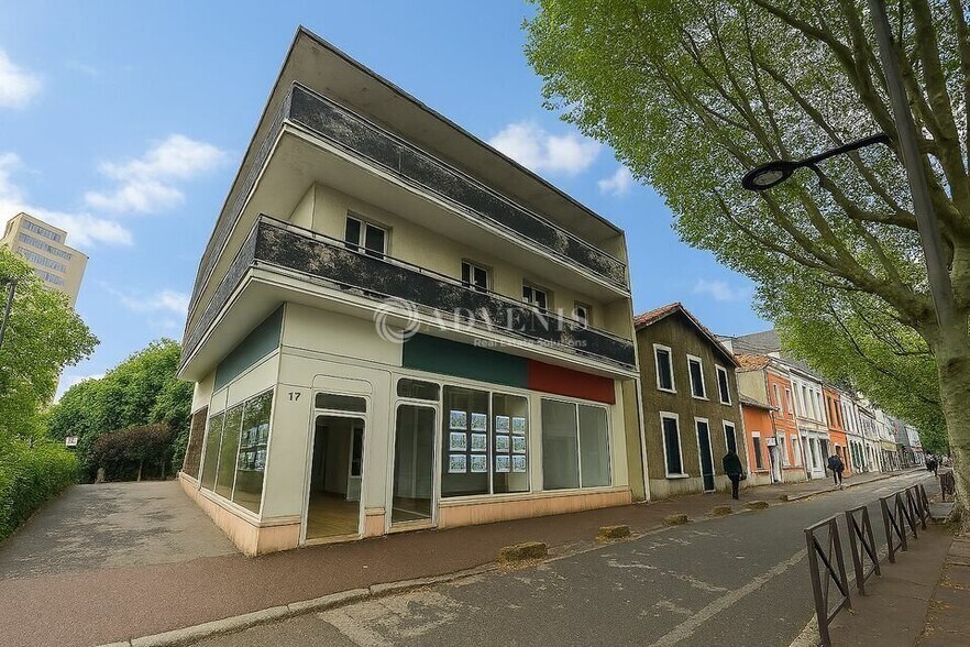 Local commercial dans Creteil à louer - Photo de l’immeuble – Image 1 sur 5
