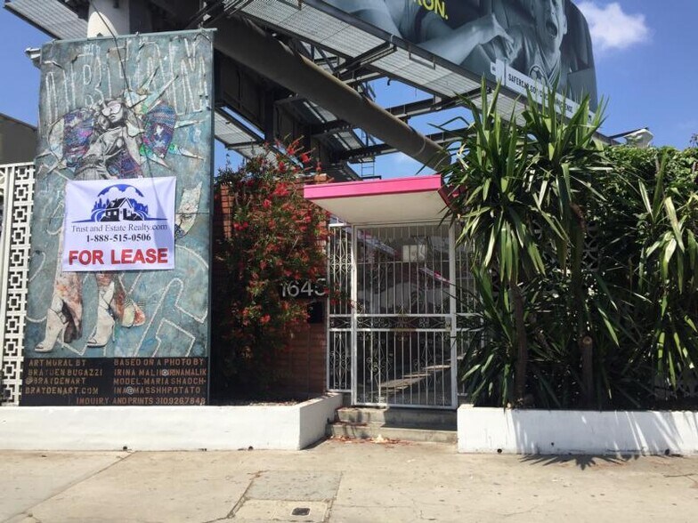 1645 S La Cienega Blvd, Los Angeles, CA à louer - Photo de l’immeuble – Image 1 sur 13