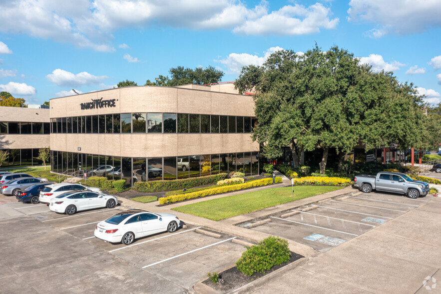1220 Blalock Rd, Houston, TX à louer - Photo de l’immeuble – Image 3 sur 18