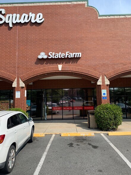 2728-2750 Celanese Rd, Rock Hill, SC à louer - Photo de l’immeuble – Image 2 sur 7