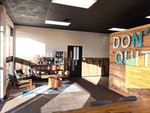 2801 N Government Way, Coeur d'Alene, ID à louer Photo intérieure– Image 2 sur 13