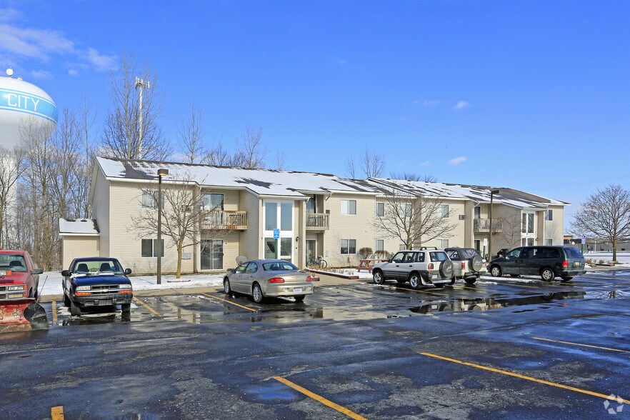 6550 King Rd, Marine City, MI à vendre - Photo de l’immeuble – Image 3 sur 5