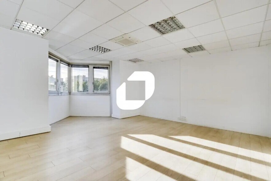 Bureau dans Noisiel à louer - Photo de l’immeuble – Image 3 sur 13