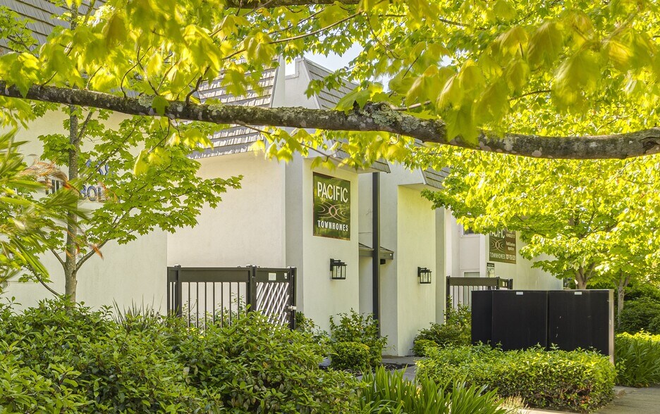 1158 Humboldt St, Santa Rosa, CA à vendre - Photo de l’immeuble – Image 1 sur 20