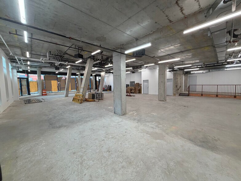 2460 Frederick Douglass Blvd, New York, NY à louer - Photo de l’immeuble – Image 2 sur 4