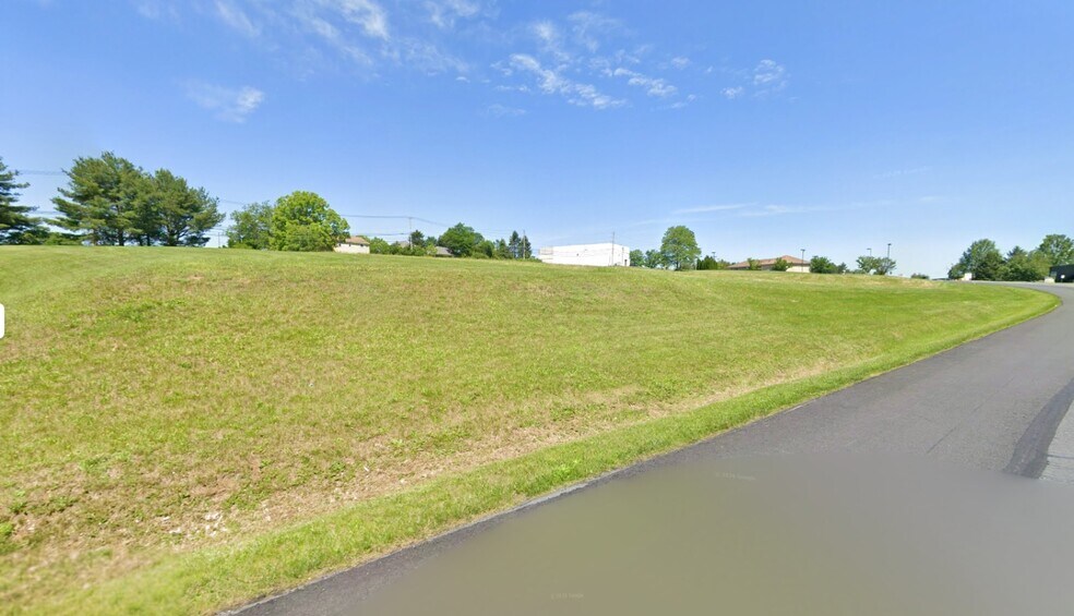 3952 Independence Dr, Schnecksville, PA à vendre - Photo de l’immeuble – Image 3 sur 4