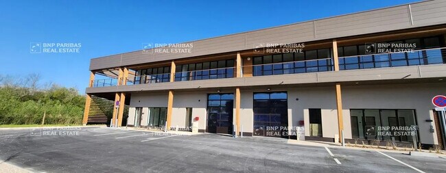 Plus de détails pour Bureau, Local d'activités à louer