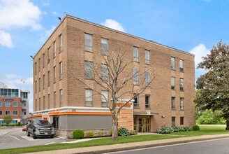 36 Commerce Way, Woburn, MA à louer Photo intérieure– Image 2 sur 19