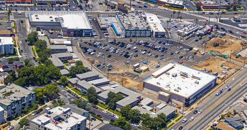 6855 S La Cienega Blvd, Los Angeles, CA à louer - Aérien – Image 3 sur 4