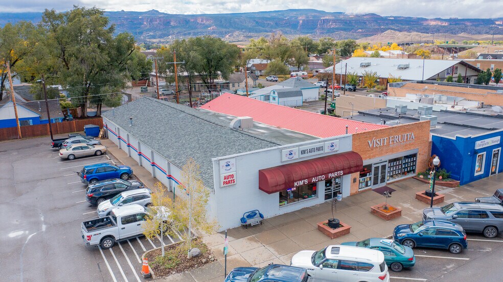 220 E Aspen Ave, Fruita, CO à vendre - Photo de l’immeuble – Image 2 sur 19