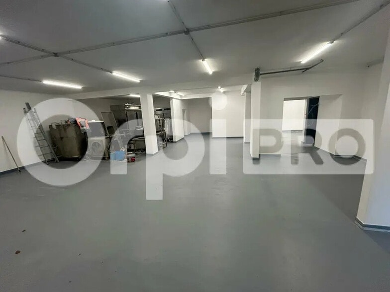 Local d’activités dans Guibeville à louer - Photo intérieure – Image 3 sur 12