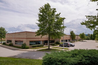 16901 Melford Blvd, Bowie, MD à louer Photo de l’immeuble– Image 1 sur 2
