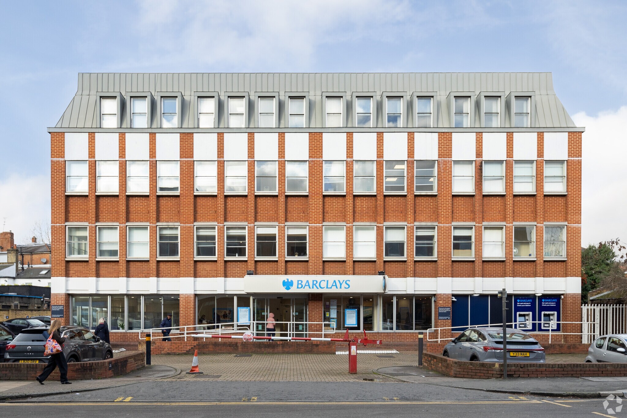 8 Alexandra Rd, Londres à louer Photo principale– Image 1 sur 3