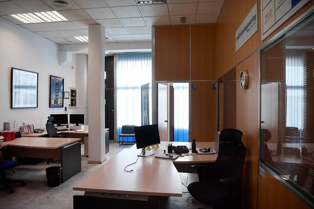 Local commercial dans Mairena del Aljarafe, Sevilla à vendre Photo de l’immeuble– Image 1 sur 21