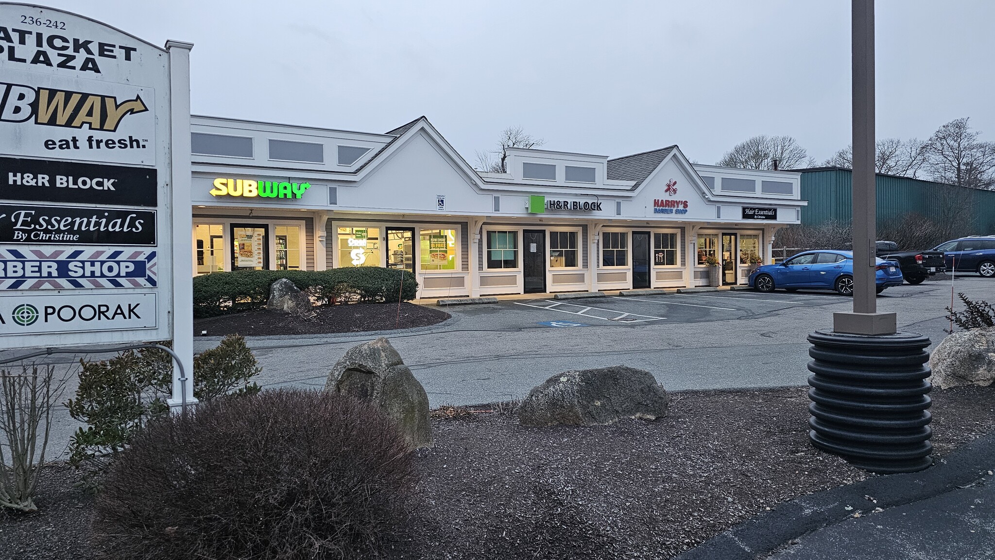 236-242 Teaticket Hwy, East Falmouth, MA à louer Photo de l’immeuble– Image 1 sur 3