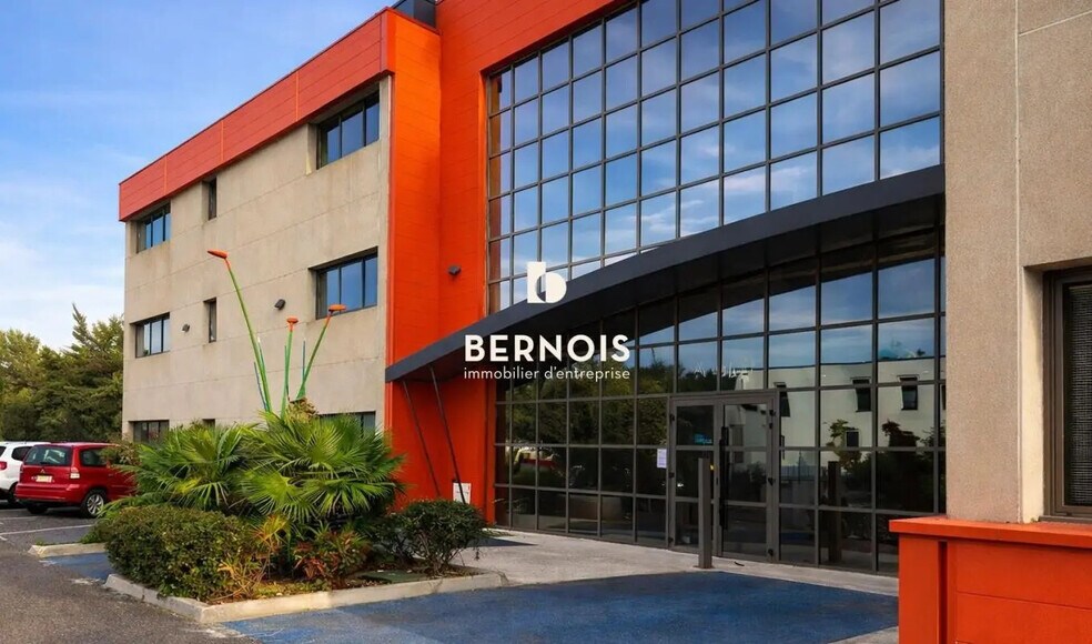 Bureau dans La Valette-du-Var à louer - Photo de l’immeuble – Image 1 sur 9