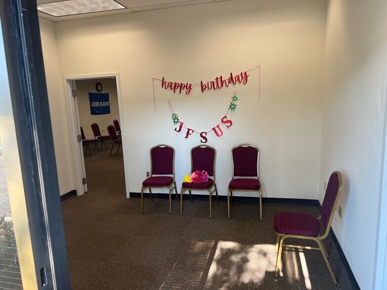 18 Shea Way, Newark, DE à louer - Hall d’entrée – Image 3 sur 7