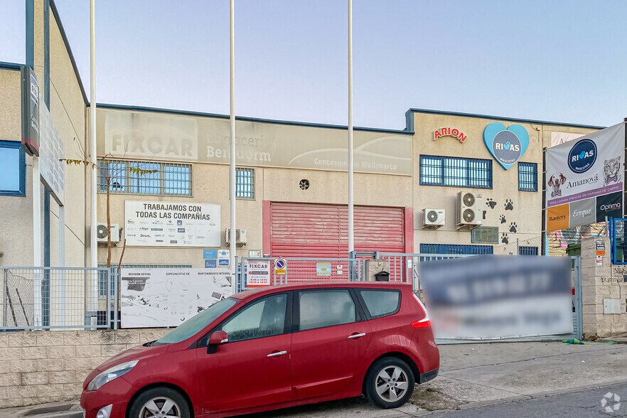 Industriel/Logistique dans Rivas-Vaciamadrid, Madrid à vendre - Photo principale – Image 1 sur 2