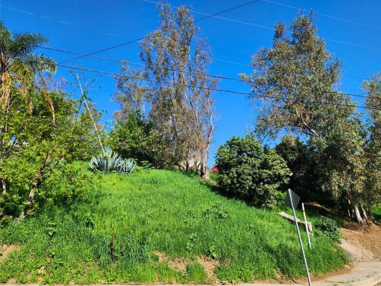 3661 Mckenzie Ave, Los Angeles, CA à vendre - Autre – Image 2 sur 8