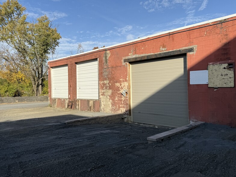 830 13th Ave, Bethlehem, PA à louer - Photo de l’immeuble – Image 2 sur 7