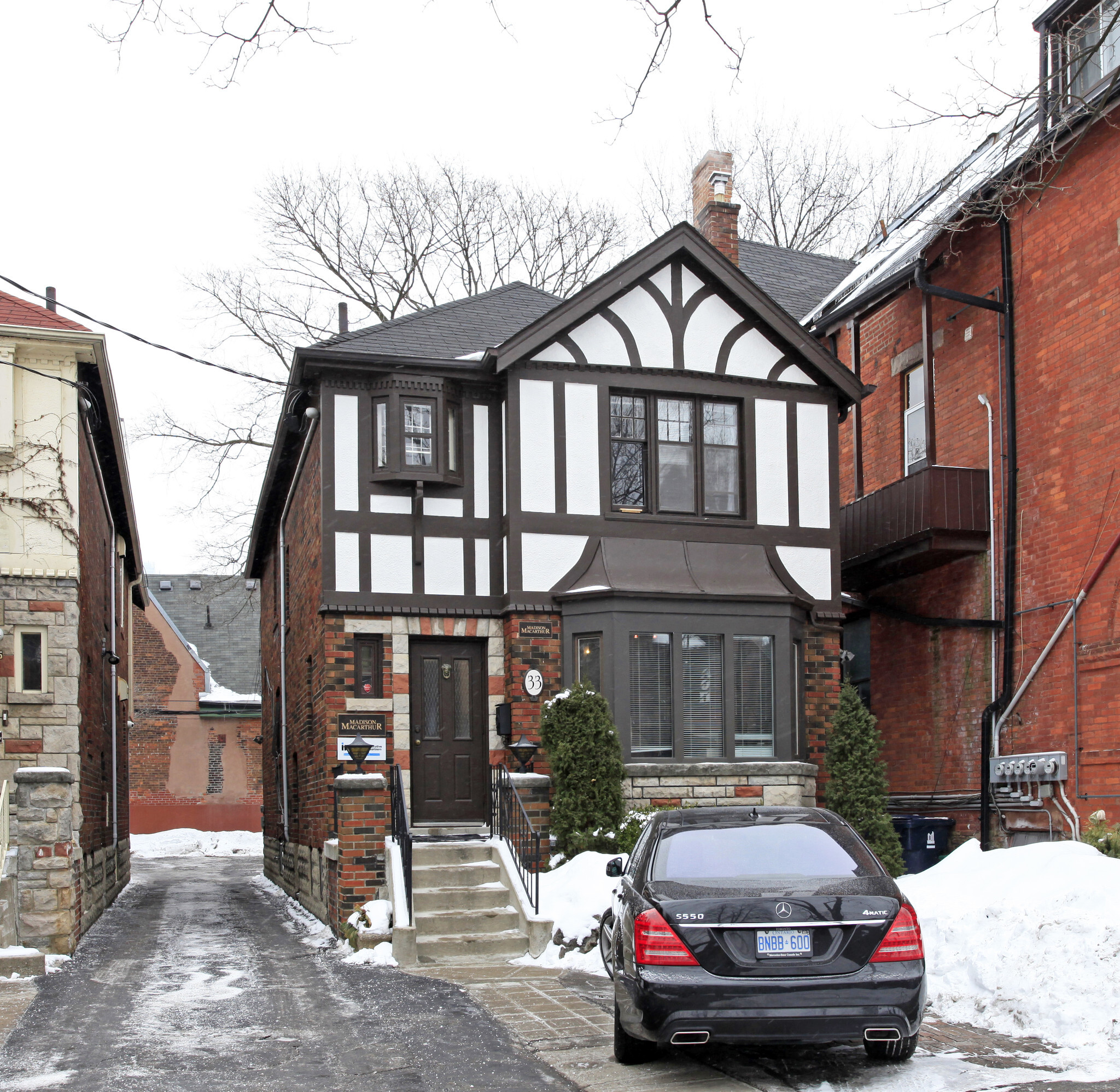 33 Madison Ave, Toronto, ON à vendre Photo principale– Image 1 sur 3