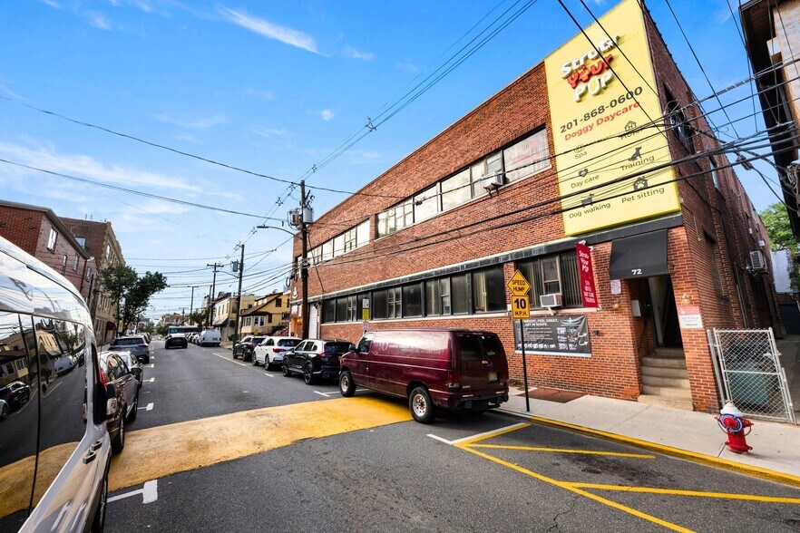 72 68th St, Guttenberg, NJ à louer - Photo de l’immeuble – Image 3 sur 28
