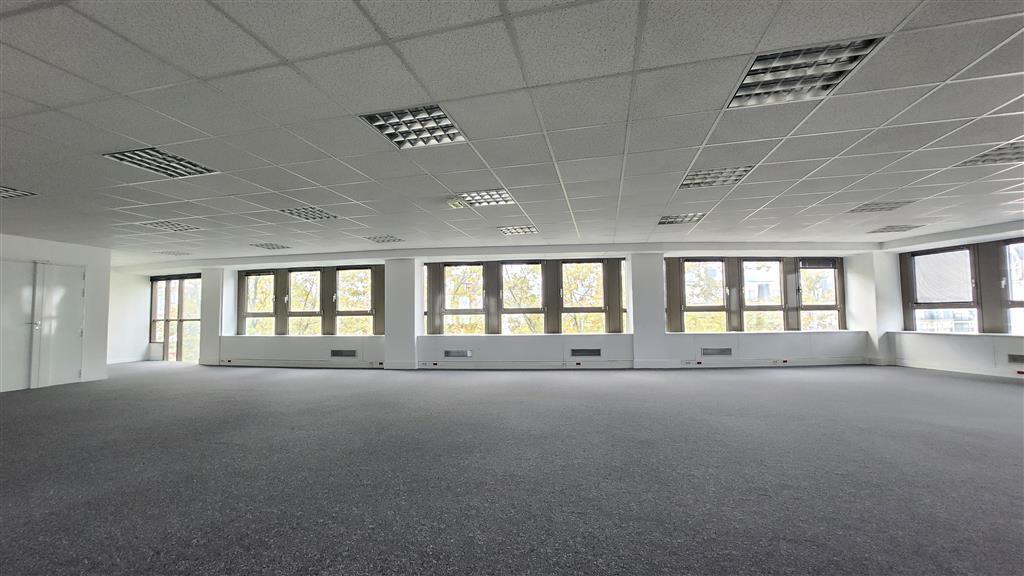 Bureau dans La Garenne-Colombes à louer Photo intérieure– Image 1 sur 8