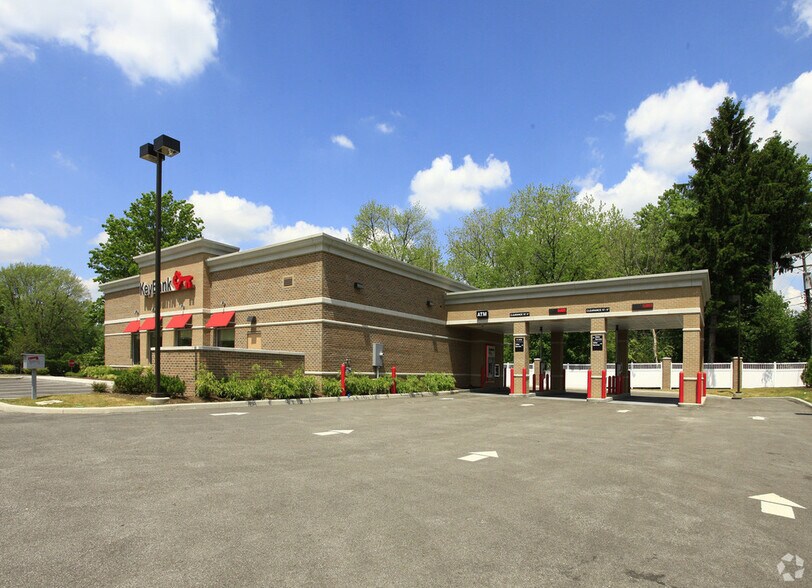 5637 Mayfield Rd, Cleveland, OH à vendre - Photo de l’immeuble – Image 2 sur 6