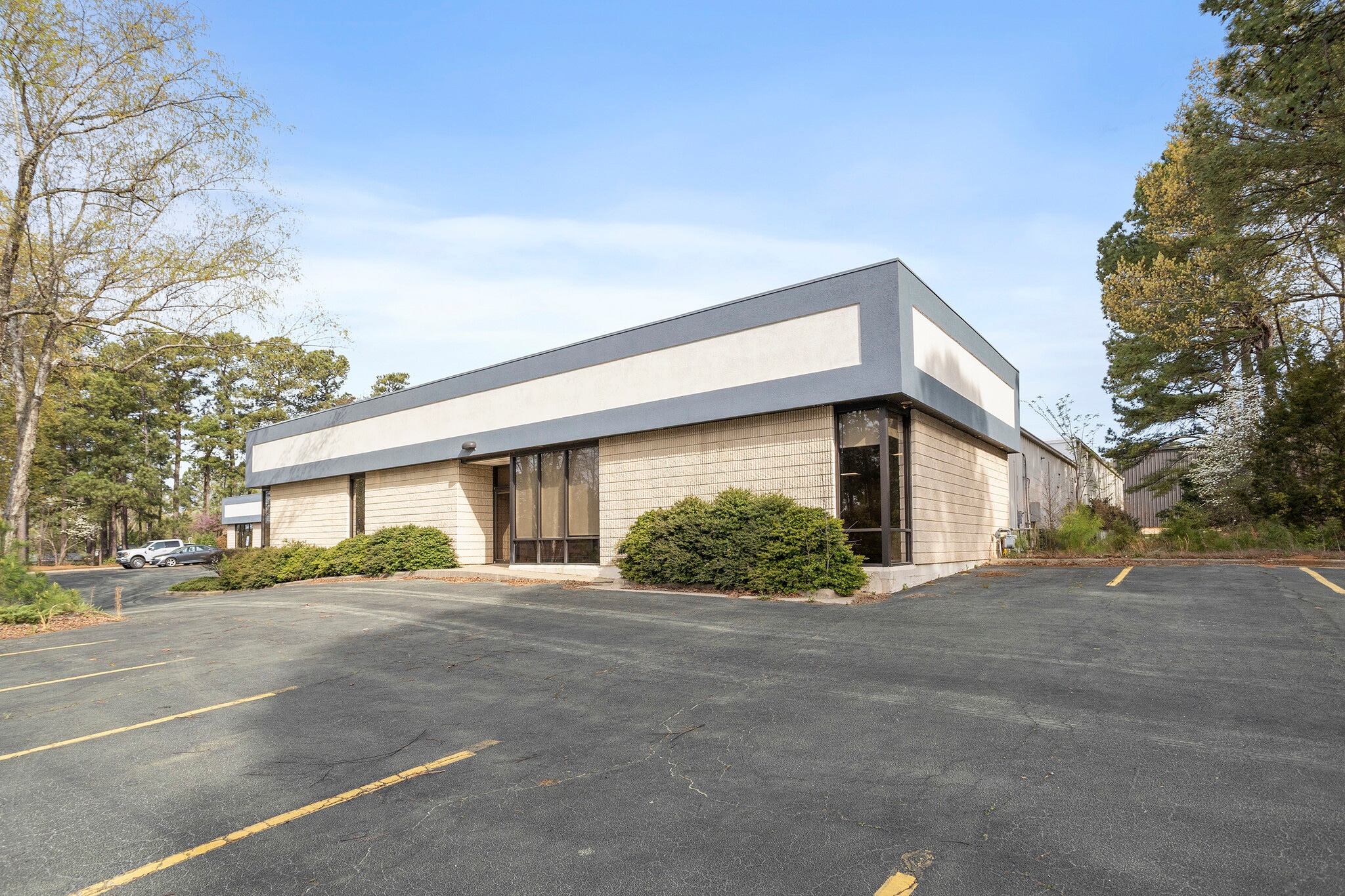 3001 Spring Forest Rd, Raleigh, NC à vendre Photo principale– Image 1 sur 28