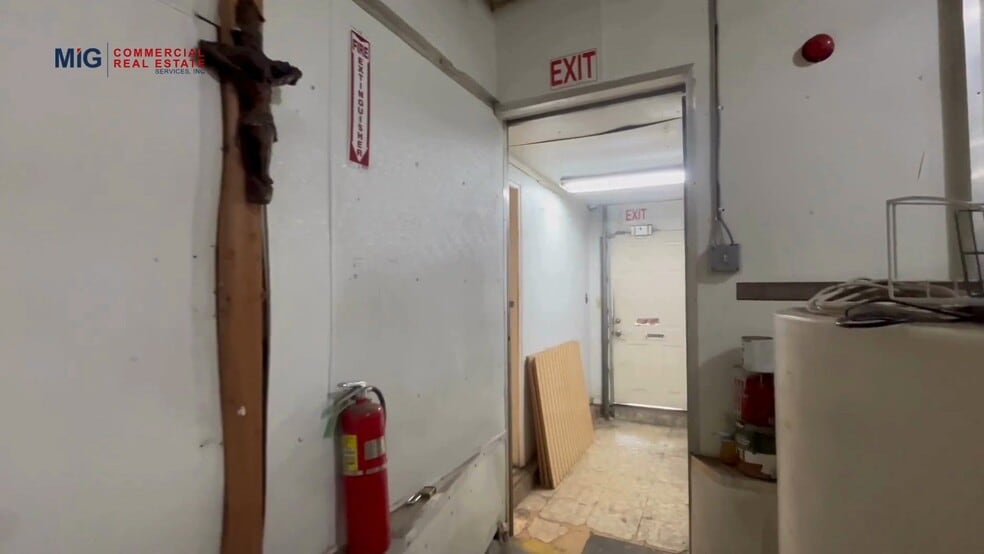 6835 Tujunga Ave, North Hollywood, CA à louer - Vidéo sur l’annonce professionnelle – Image 2 sur 33