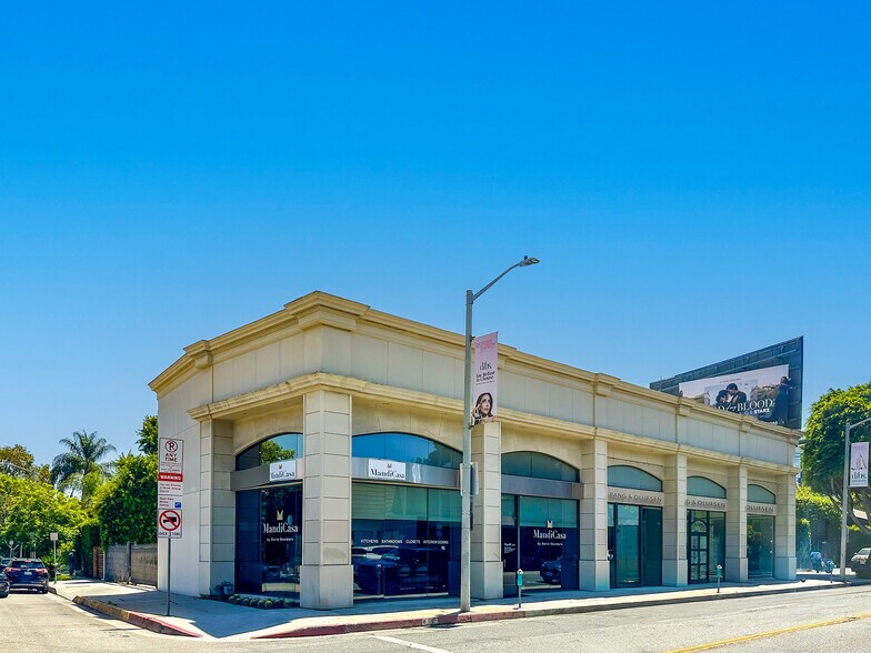 370-372 N Robertson Blvd, West Hollywood, CA à louer - Photo de l’immeuble – Image 2 sur 5