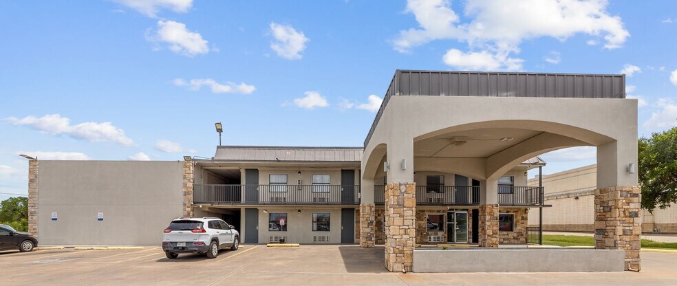 108 FM 1821, Mineral Wells, TX à vendre - Photo de l’immeuble – Image 2 sur 24