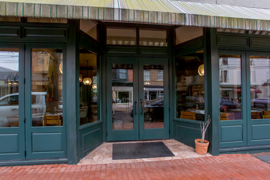 6-8 N Union St, Lambertville, NJ à louer - Photo de l’immeuble – Image 2 sur 22